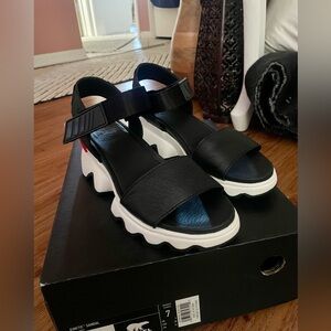 Sorel Kinetic sandal size 7
